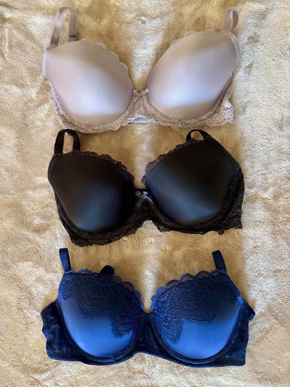 Lot of 3 Victoria’s Secret Dream Angels Lined Demi Bras